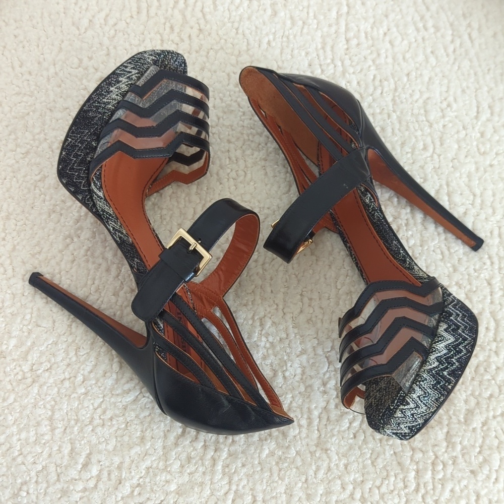 Missoni Striped Black and Tan Platform Heels - Picture 5 of 12